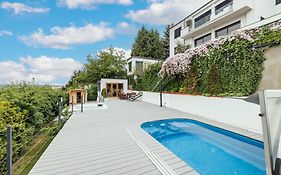 Airport Prague Luxury Apartment & Spa